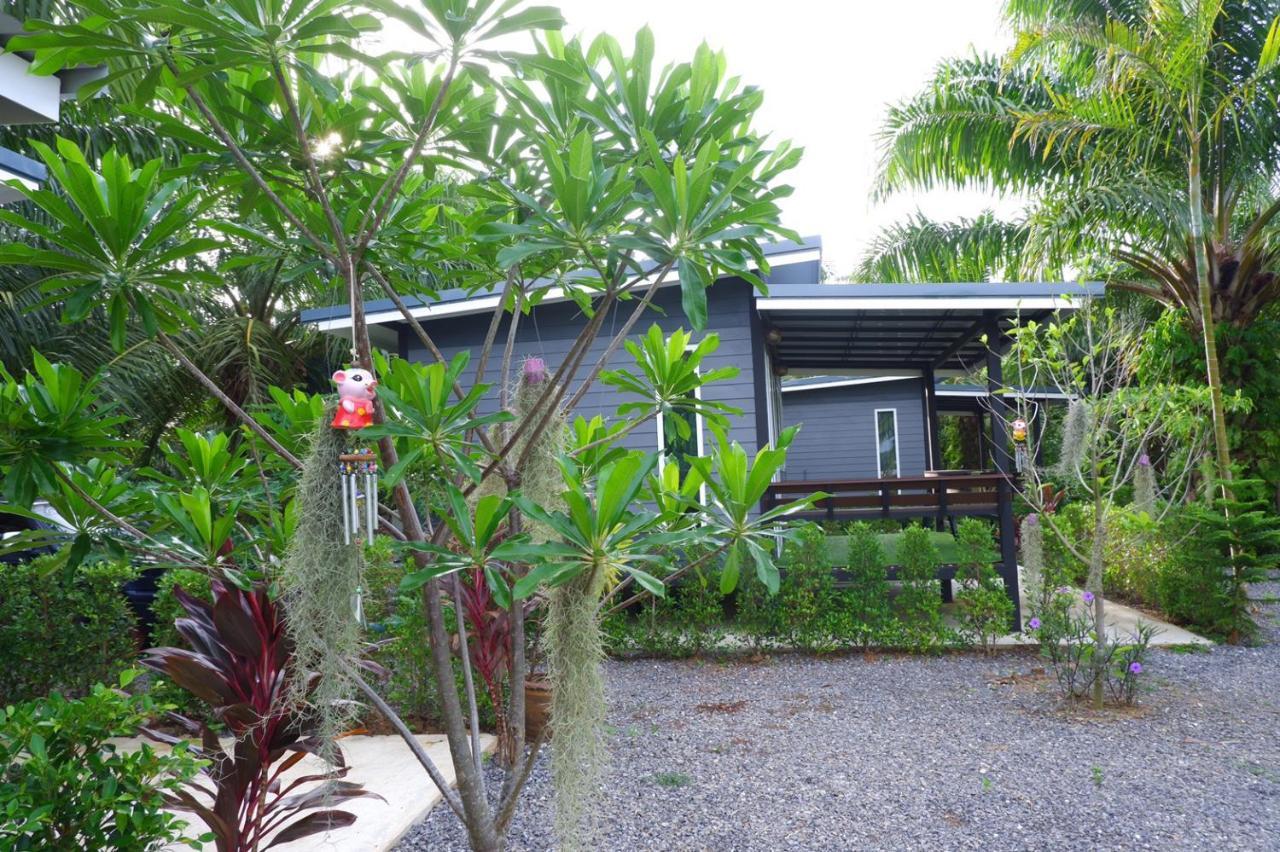 Baantia Chomtawan Bed & Breakfast สุราษฎร์ธานี ภายนอก รูปภาพ
