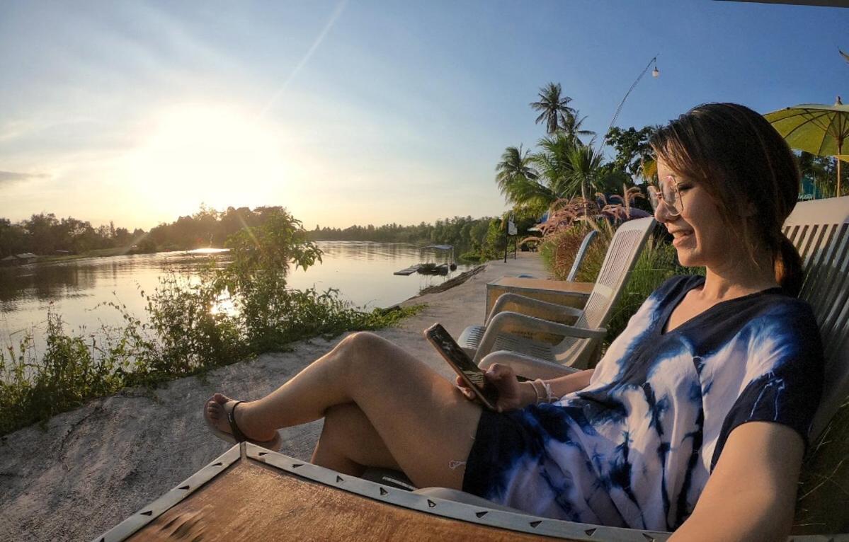 Baantia Chomtawan Bed & Breakfast สุราษฎร์ธานี ภายนอก รูปภาพ