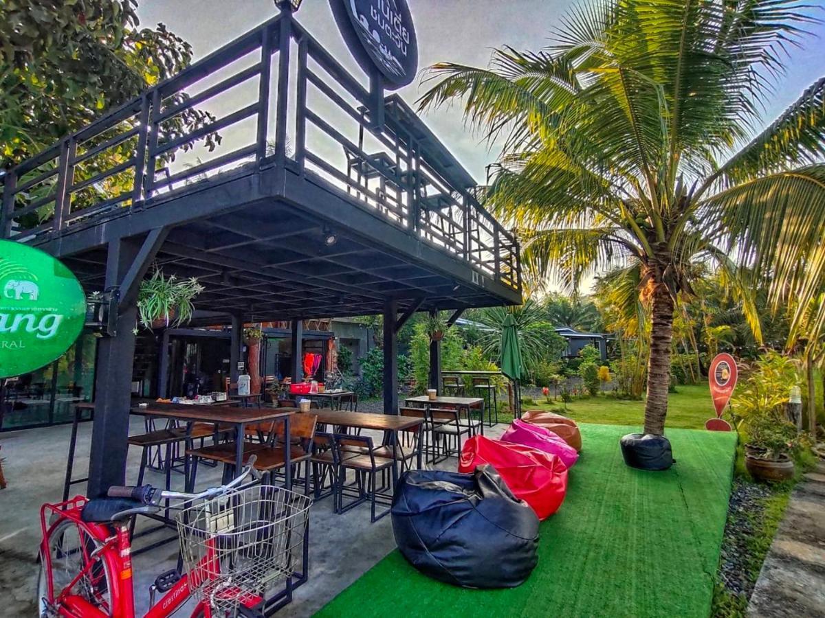 Baantia Chomtawan Bed & Breakfast สุราษฎร์ธานี ภายนอก รูปภาพ